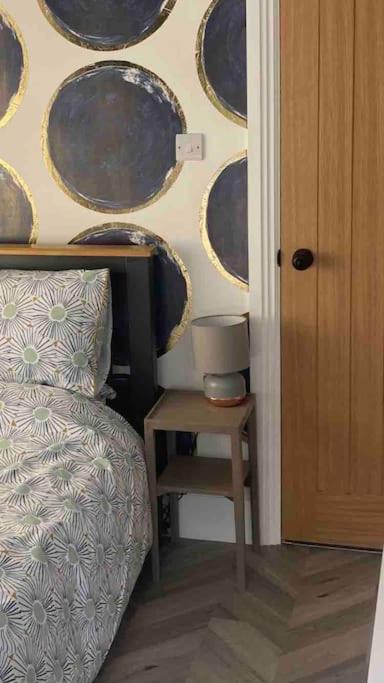Spacious Semi-Detached Southsea House, Free Parking On Drive Portsmouth Exterior photo